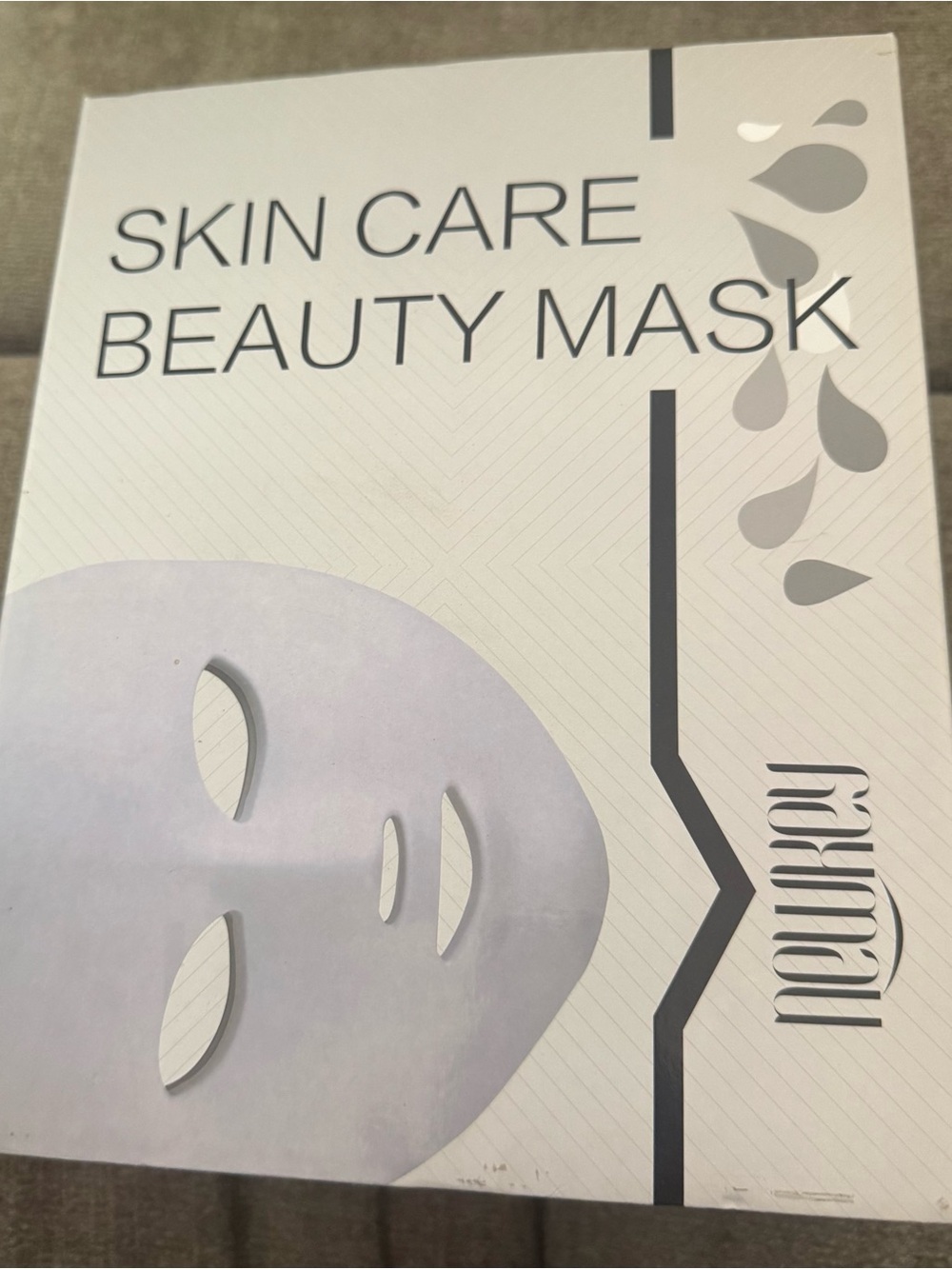- Light Lavender Hydrating Sheet Mask